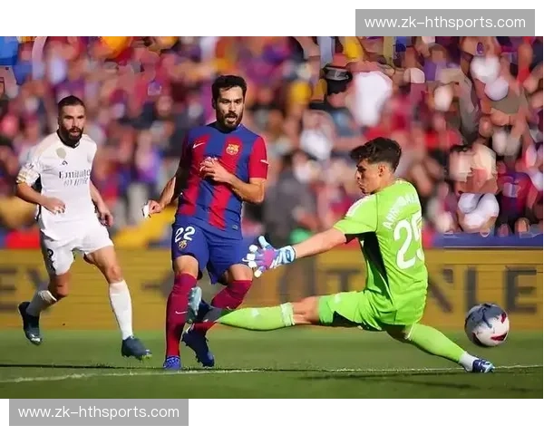 赛事回顾历史交锋:宿敌之间的世纪较量 赛事回顾历史交锋:宿敌之间的世纪较量